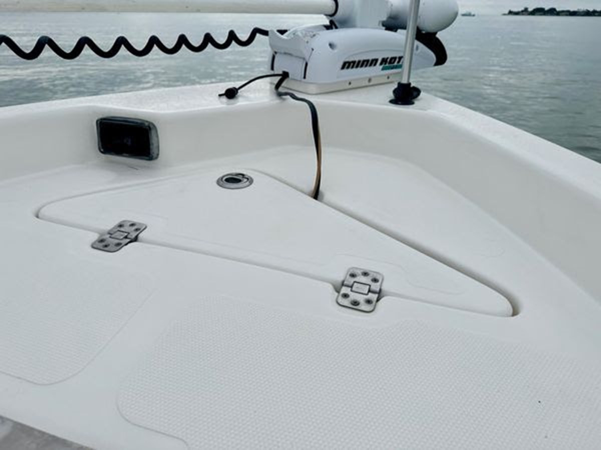 https://arconyachts.ams3.digitaloceanspaces.com/192445/conversions/large_3983606-optimize.jpg