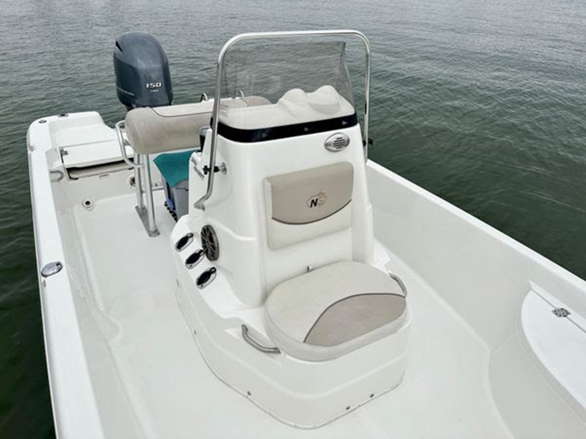 https://arconyachts.ams3.digitaloceanspaces.com/192463/conversions/large_3983617-optimize.jpg