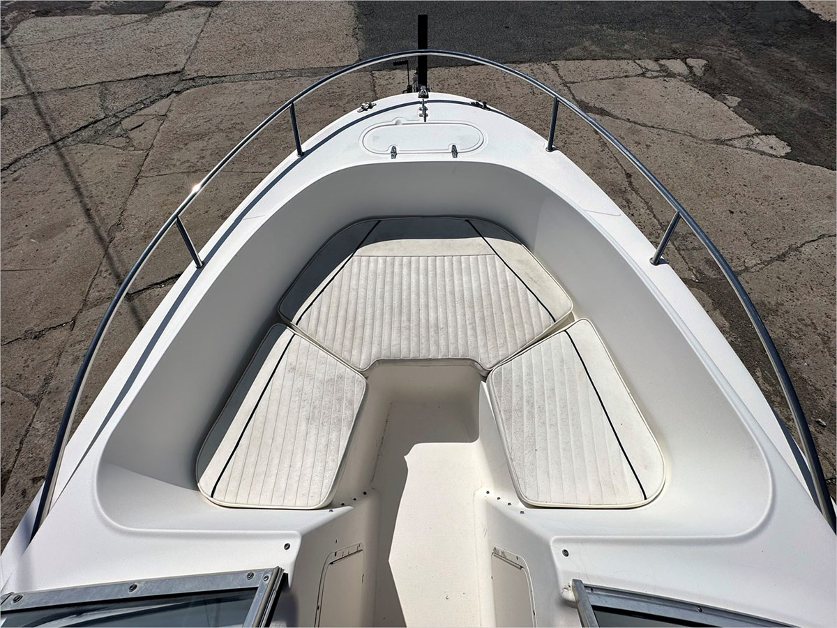 https://arconyachts.ams3.digitaloceanspaces.com/192606/conversions/large_4284069-optimize.jpg