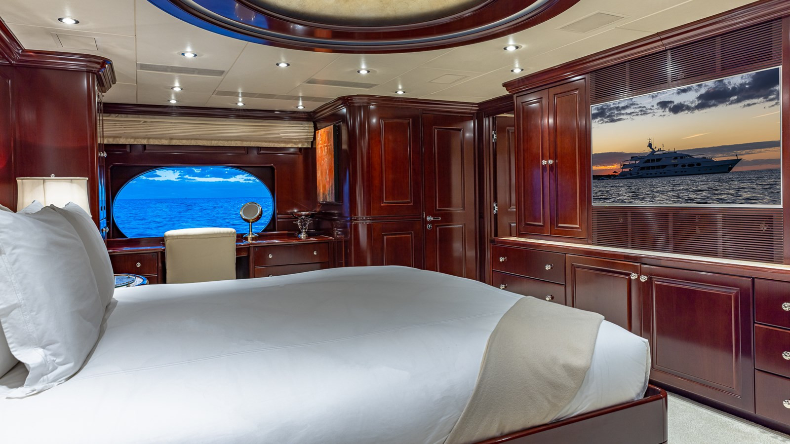 https://arconyachts.ams3.digitaloceanspaces.com/192983/conversions/large_4862297-optimize.jpg