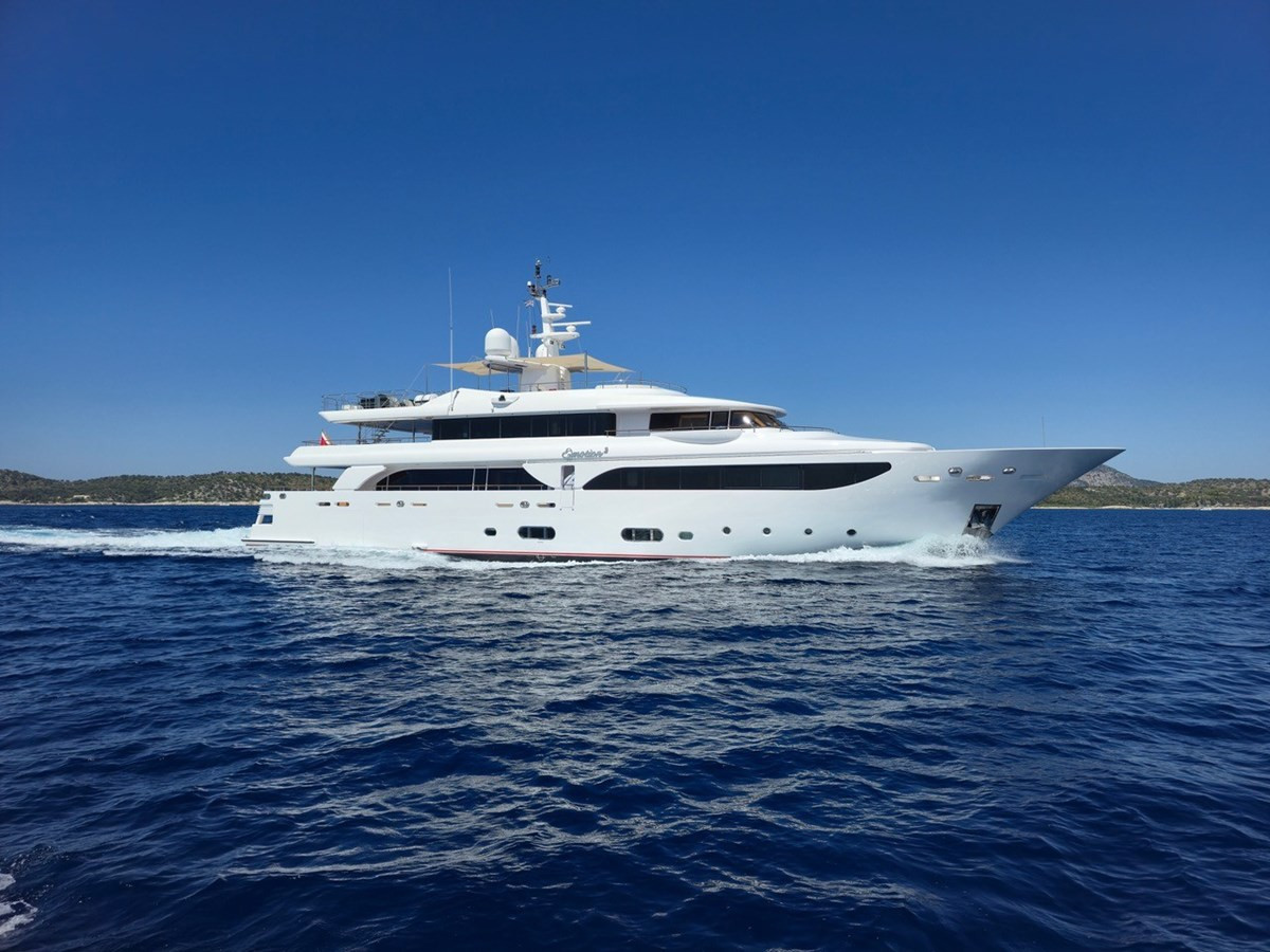 https://arconyachts.ams3.digitaloceanspaces.com/193184/conversions/large_4774044-optimize.jpg