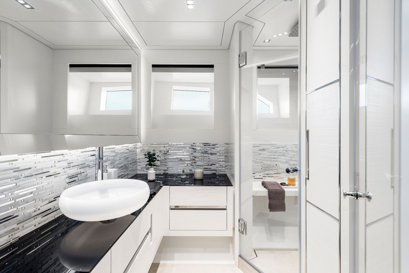 https://arconyachts.ams3.digitaloceanspaces.com/193185/conversions/large_4733759-optimize.jpg