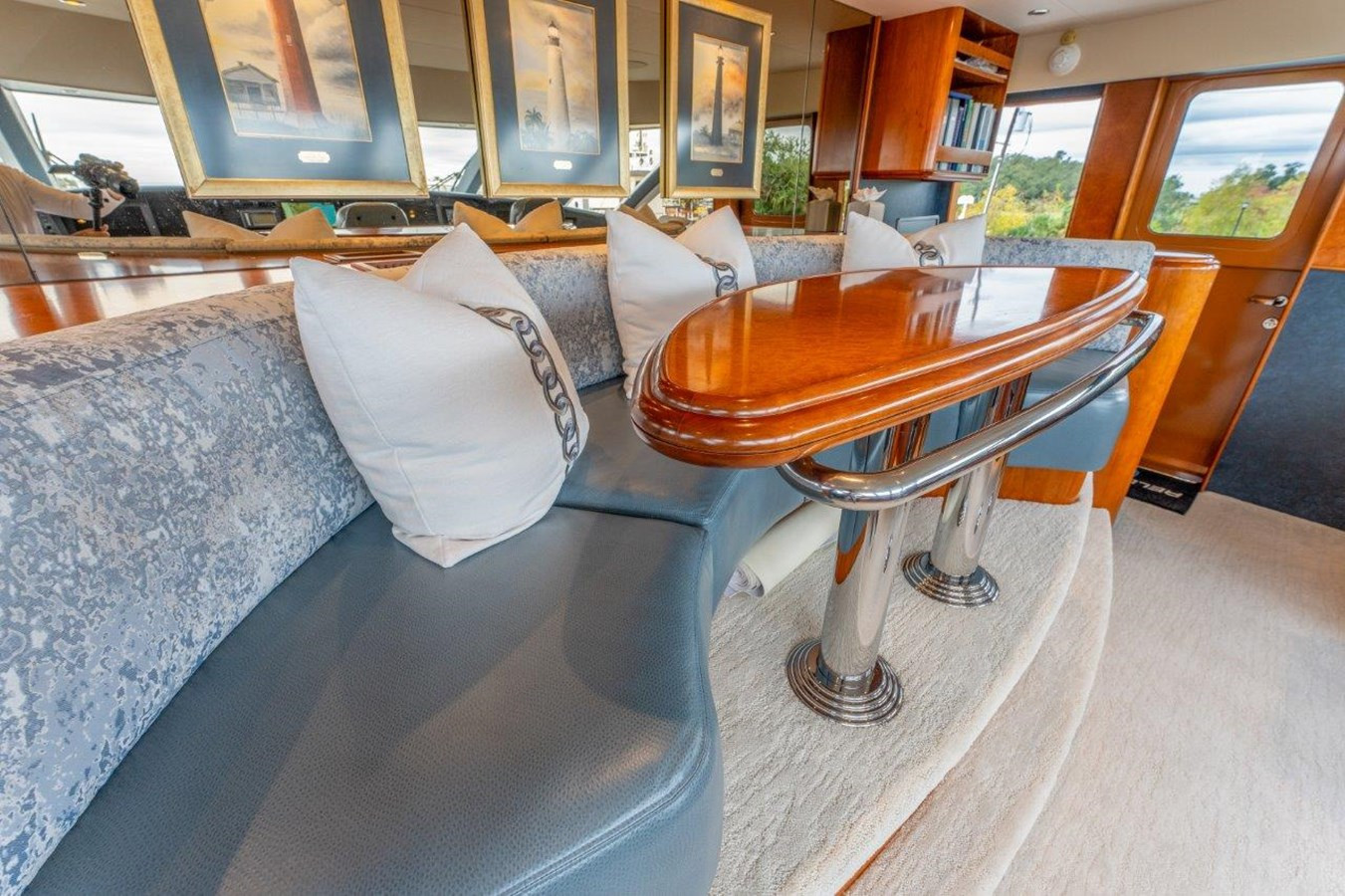 https://arconyachts.ams3.digitaloceanspaces.com/193322/conversions/large_4323930-optimize.jpg
