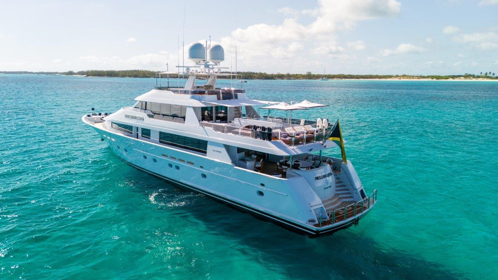 https://arconyachts.ams3.digitaloceanspaces.com/193372/conversions/large_4323957-optimize.jpg