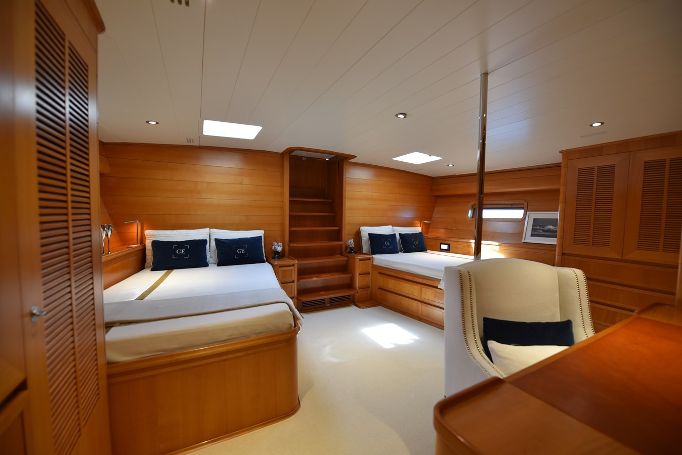 https://arconyachts.ams3.digitaloceanspaces.com/194198/conversions/large_4748027-optimize.jpg