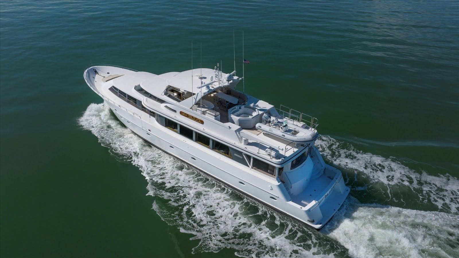 https://arconyachts.ams3.digitaloceanspaces.com/194329/conversions/large_4574580-optimize.jpg