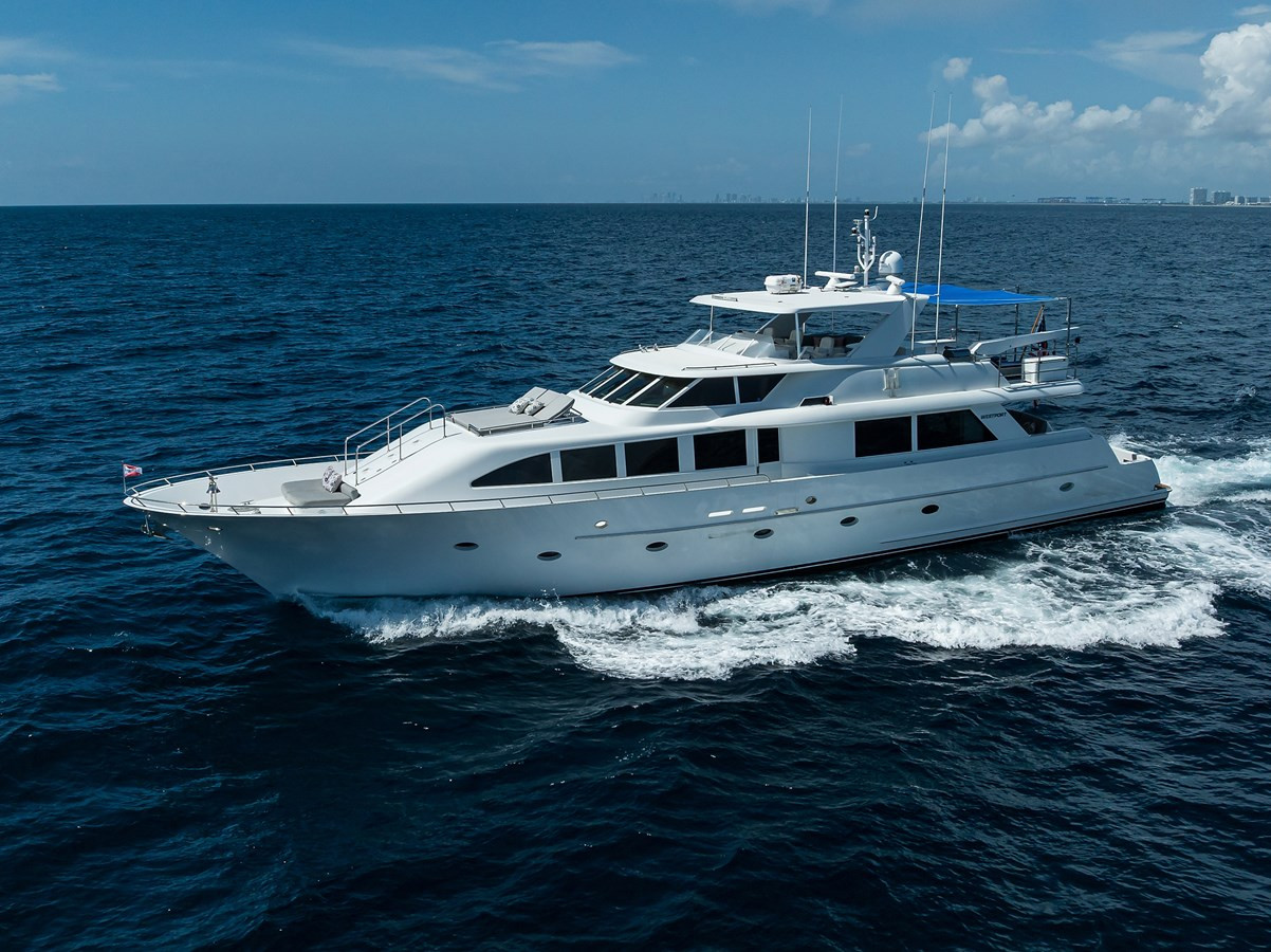 https://arconyachts.ams3.digitaloceanspaces.com/194949/conversions/large_4688583-optimize.jpg