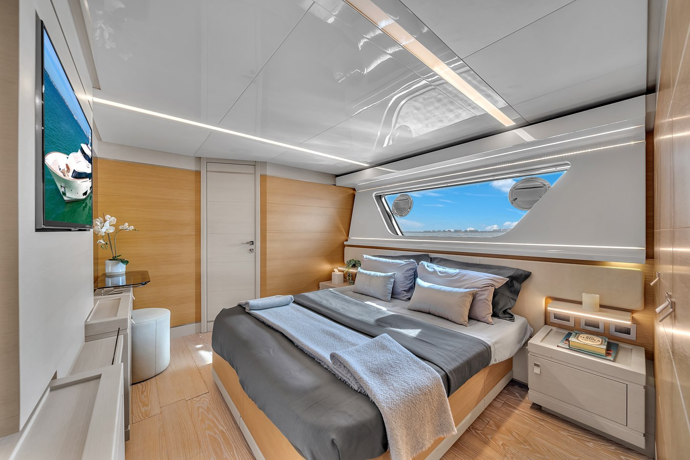 https://arconyachts.ams3.digitaloceanspaces.com/195485/conversions/large_4511627-optimize.jpg