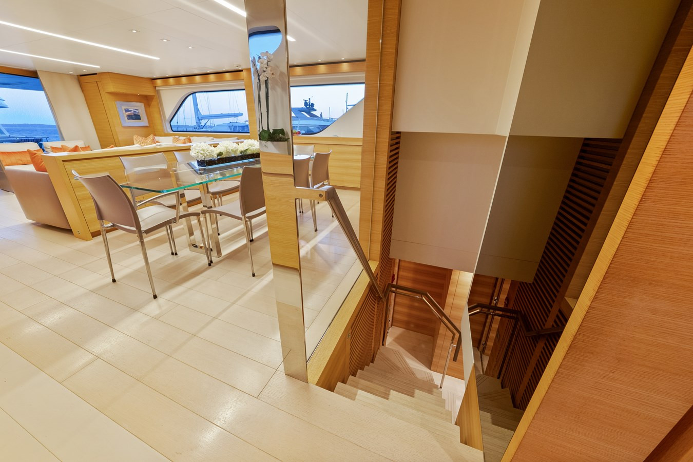 https://arconyachts.ams3.digitaloceanspaces.com/195504/conversions/large_4596116-optimize.jpg