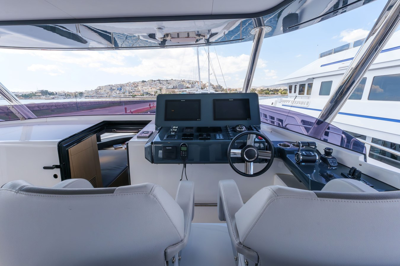 https://arconyachts.ams3.digitaloceanspaces.com/195918/conversions/large_4628654-optimize.jpg