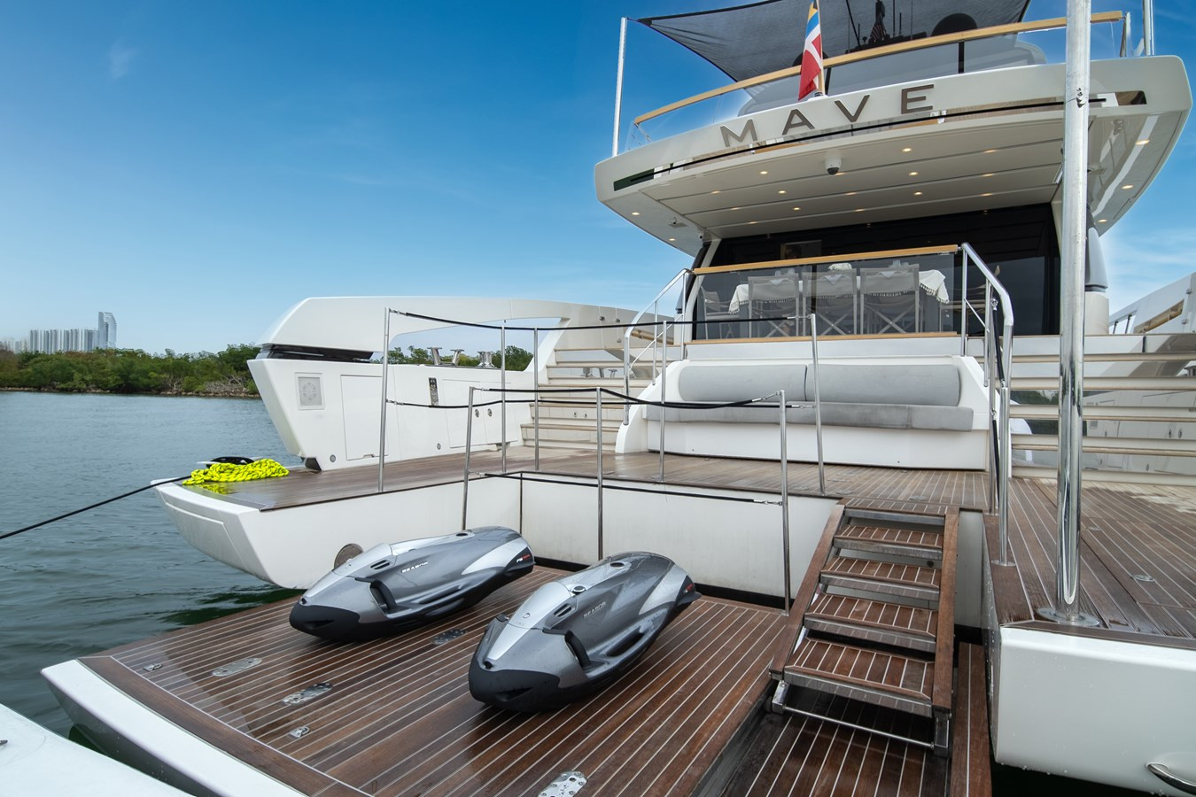 https://arconyachts.ams3.digitaloceanspaces.com/195959/conversions/large_4823135-optimize.jpg