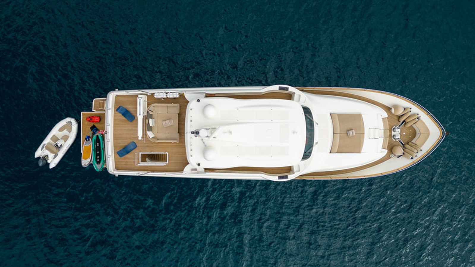 https://arconyachts.ams3.digitaloceanspaces.com/196384/conversions/large_4859598-optimize.jpg