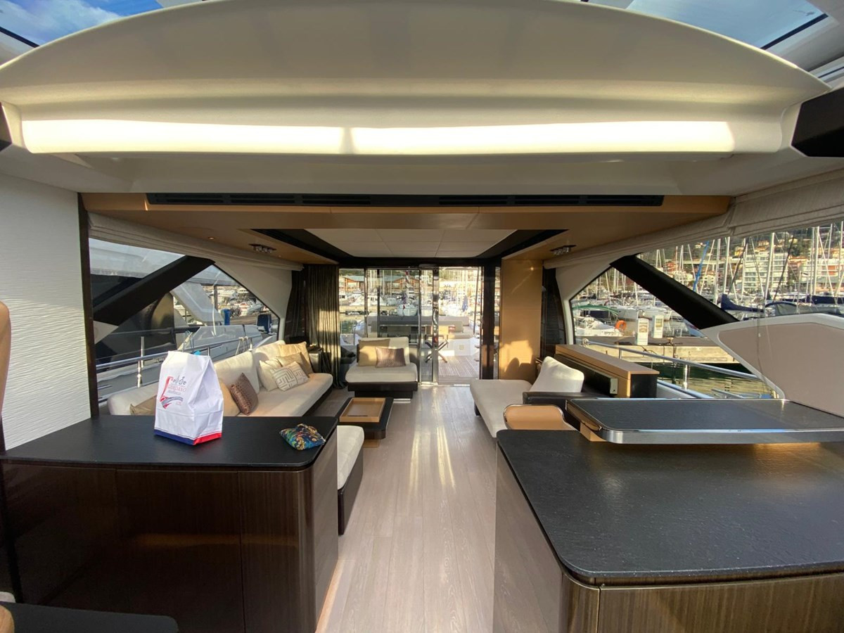 https://arconyachts.ams3.digitaloceanspaces.com/196947/conversions/large_4874546-optimize.jpg