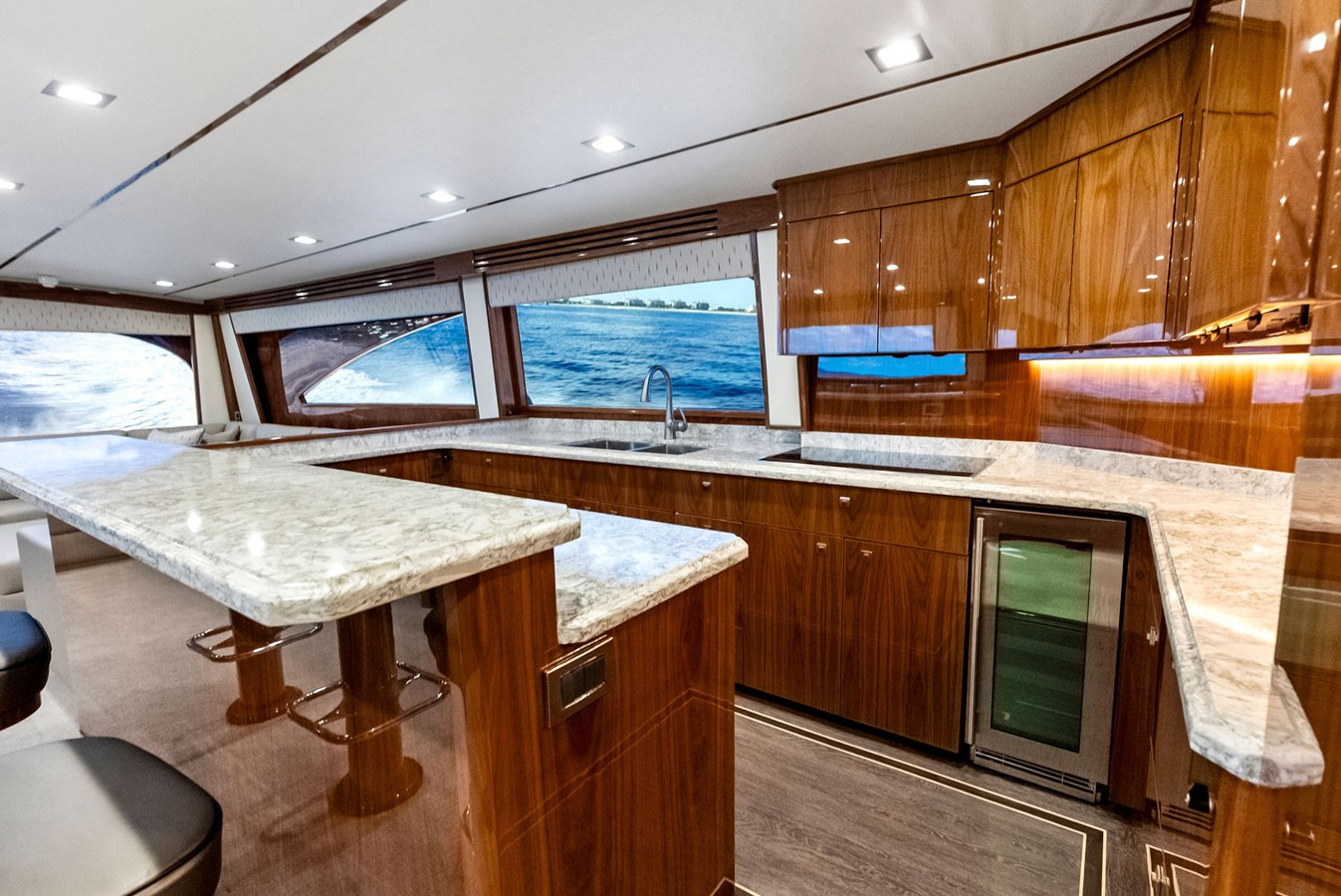 https://arconyachts.ams3.digitaloceanspaces.com/197149/conversions/large_4529447-optimize.jpg