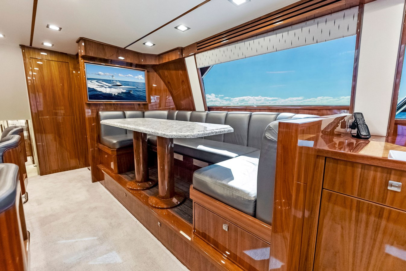 https://arconyachts.ams3.digitaloceanspaces.com/197171/conversions/large_4529458-optimize.jpg