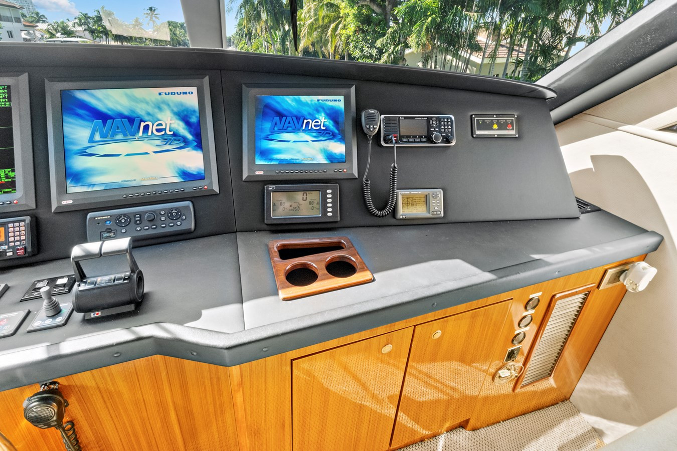 https://arconyachts.ams3.digitaloceanspaces.com/198302/conversions/large_4831746-optimize.jpg
