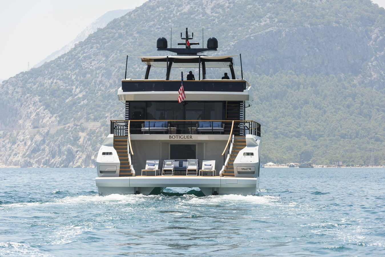 https://arconyachts.ams3.digitaloceanspaces.com/198981/conversions/large_4732250-optimize.jpg
