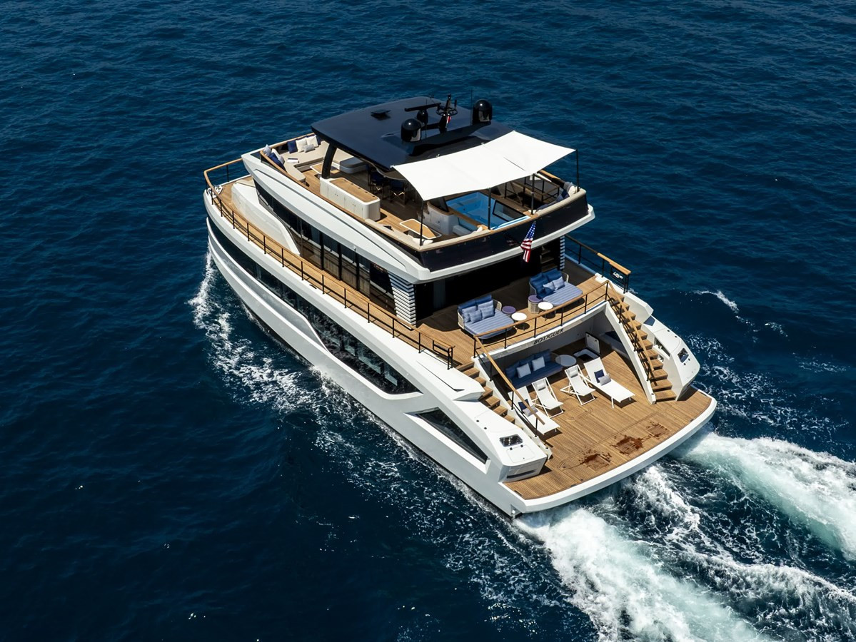 https://arconyachts.ams3.digitaloceanspaces.com/199021/conversions/large_4732274-optimize.jpg