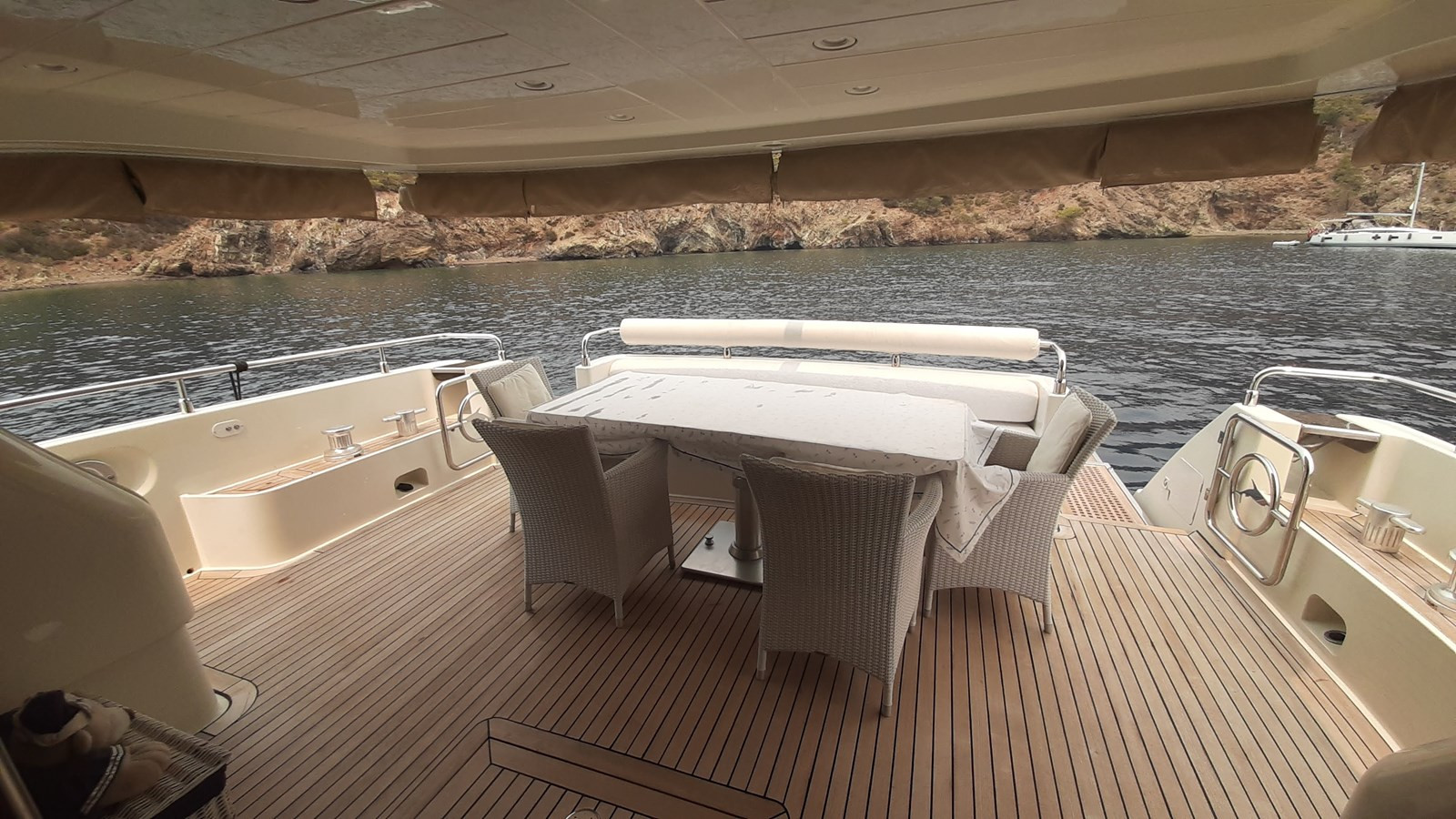 https://arconyachts.ams3.digitaloceanspaces.com/199264/conversions/large_4596991-optimize.jpg