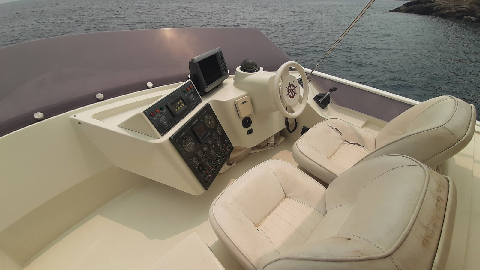 https://arconyachts.ams3.digitaloceanspaces.com/199268/conversions/large_4596993-optimize.jpg