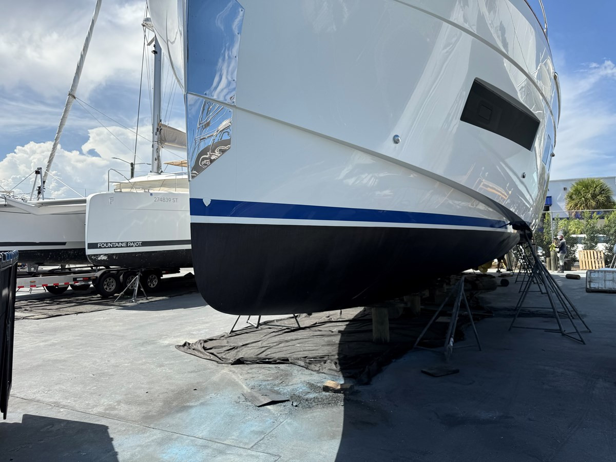 https://arconyachts.ams3.digitaloceanspaces.com/199481/conversions/large_4766518-optimize.jpg