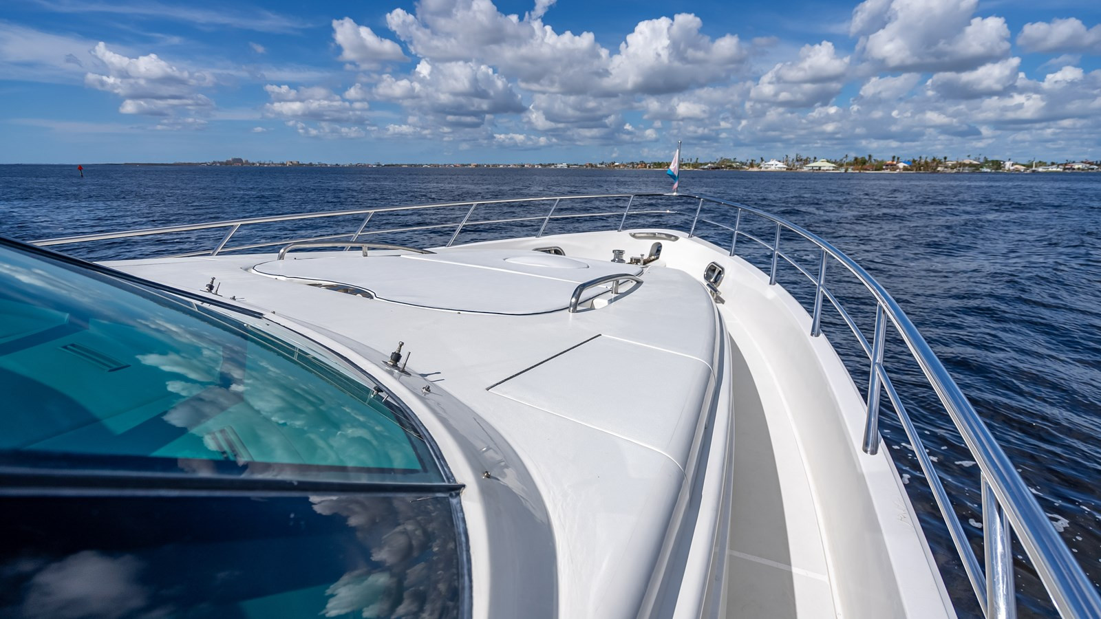 https://arconyachts.ams3.digitaloceanspaces.com/200375/conversions/large_3663747-optimize.jpg