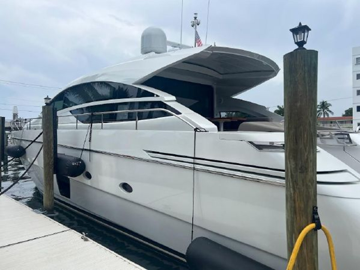 https://arconyachts.ams3.digitaloceanspaces.com/200457/conversions/large_3976246-optimize.jpg