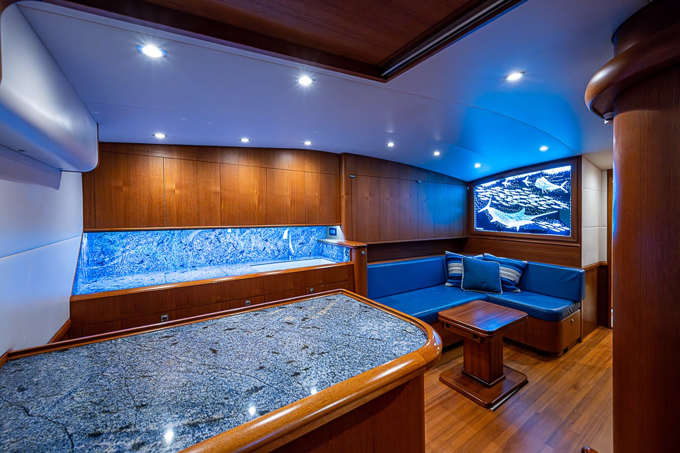 https://arconyachts.ams3.digitaloceanspaces.com/200475/conversions/large_4517821-optimize.jpg