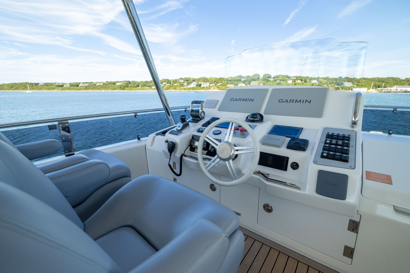 https://arconyachts.ams3.digitaloceanspaces.com/200505/conversions/large_4760564-optimize.jpg