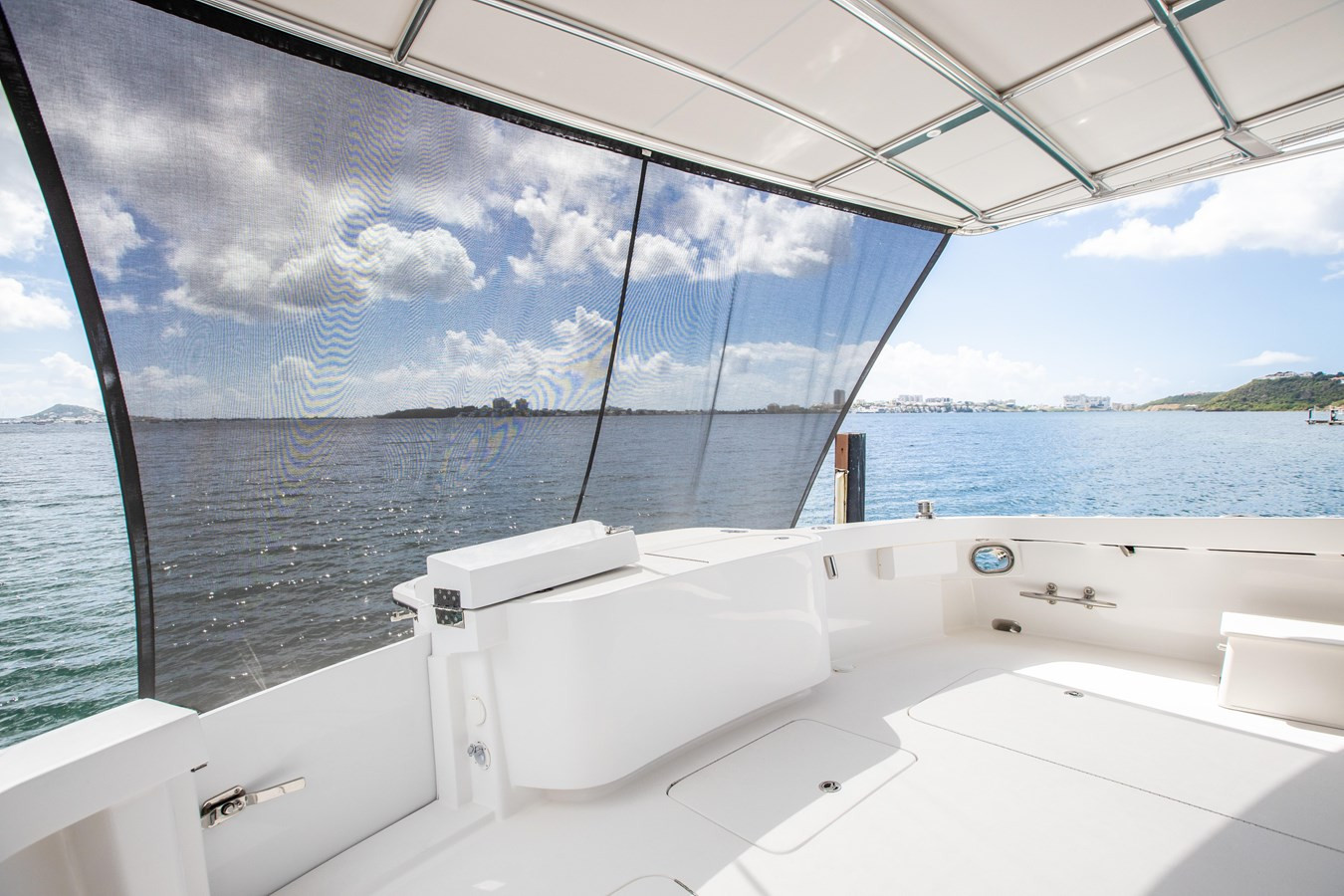 https://arconyachts.ams3.digitaloceanspaces.com/200774/conversions/large_4583507-optimize.jpg
