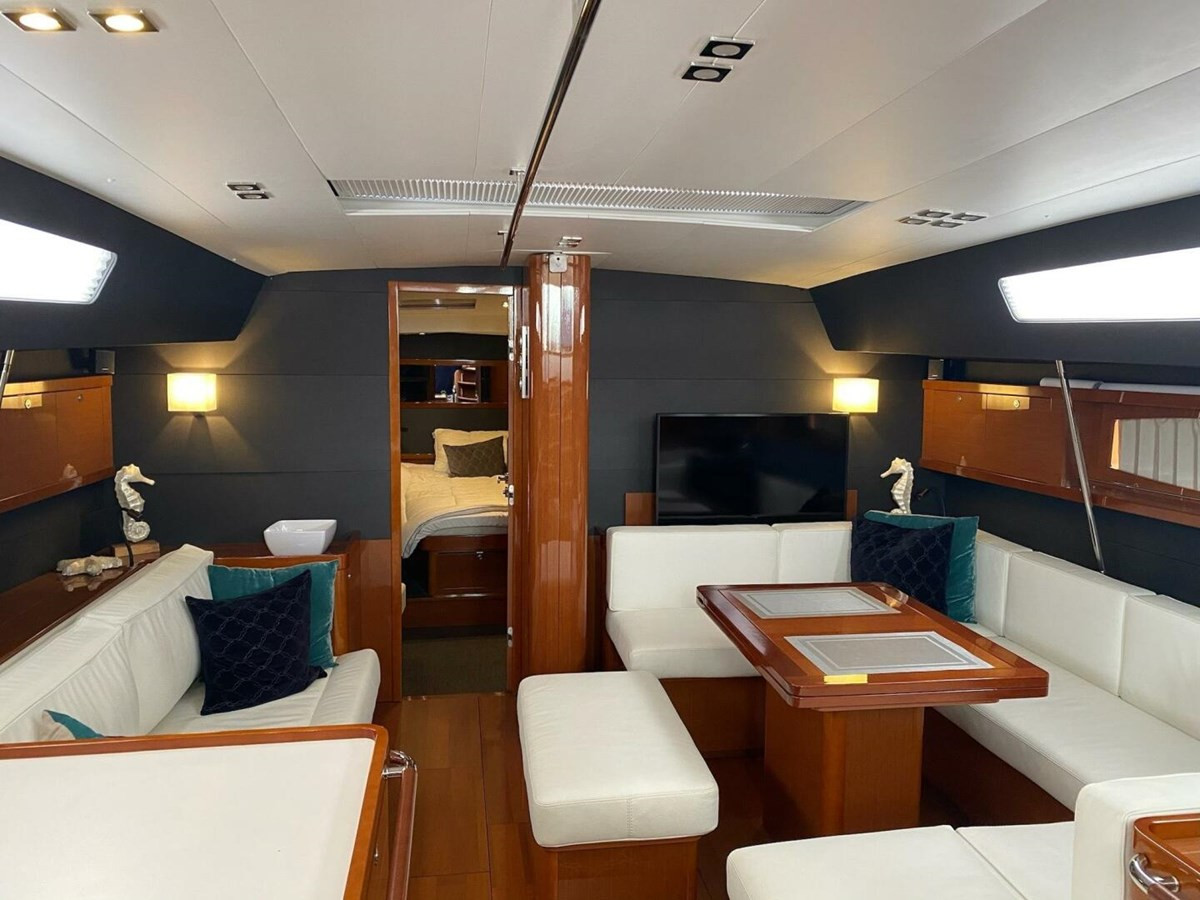 https://arconyachts.ams3.digitaloceanspaces.com/200907/conversions/large_4871365-optimize.jpg