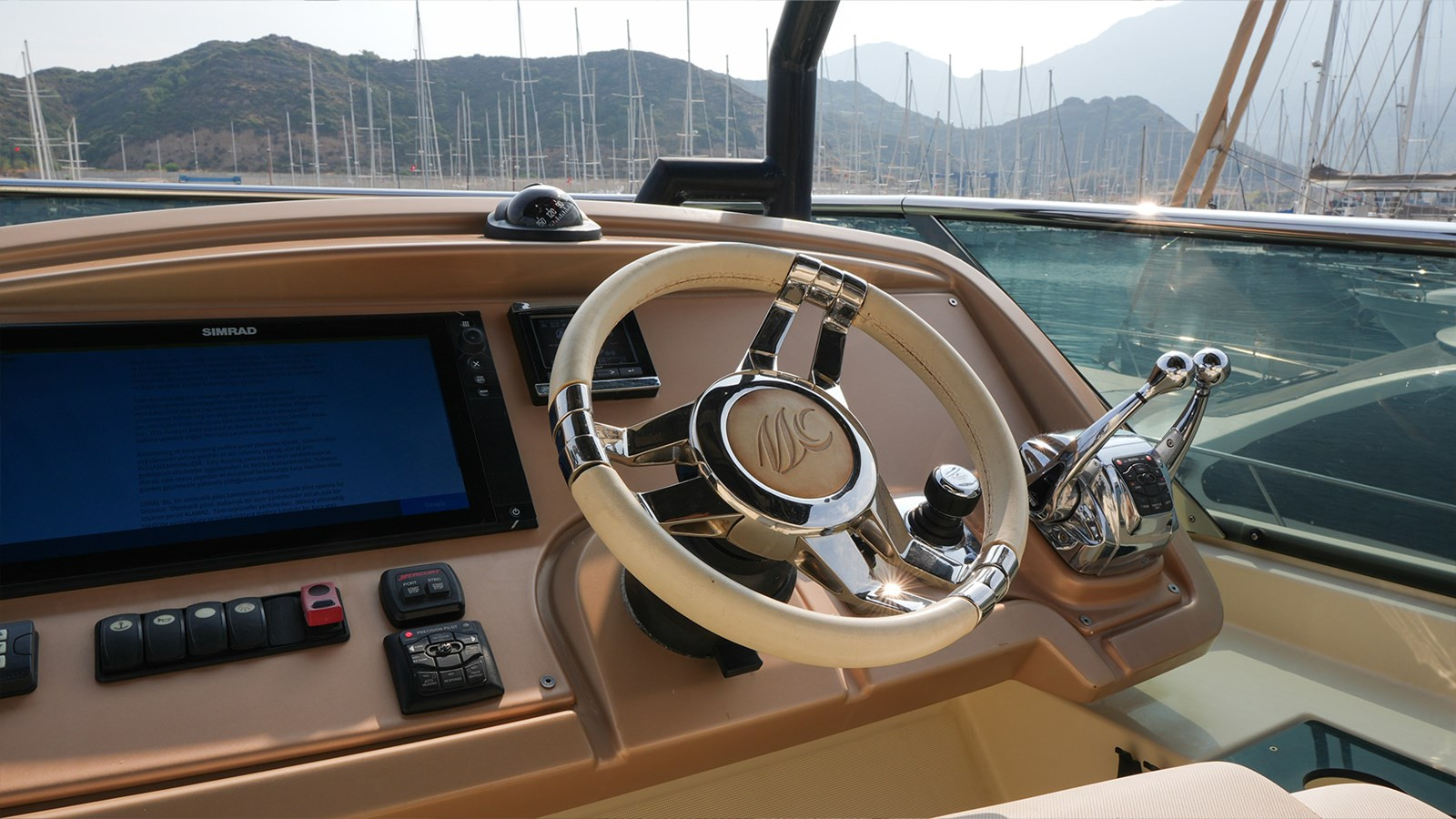 https://arconyachts.ams3.digitaloceanspaces.com/202097/conversions/large_4872250-optimize.jpg