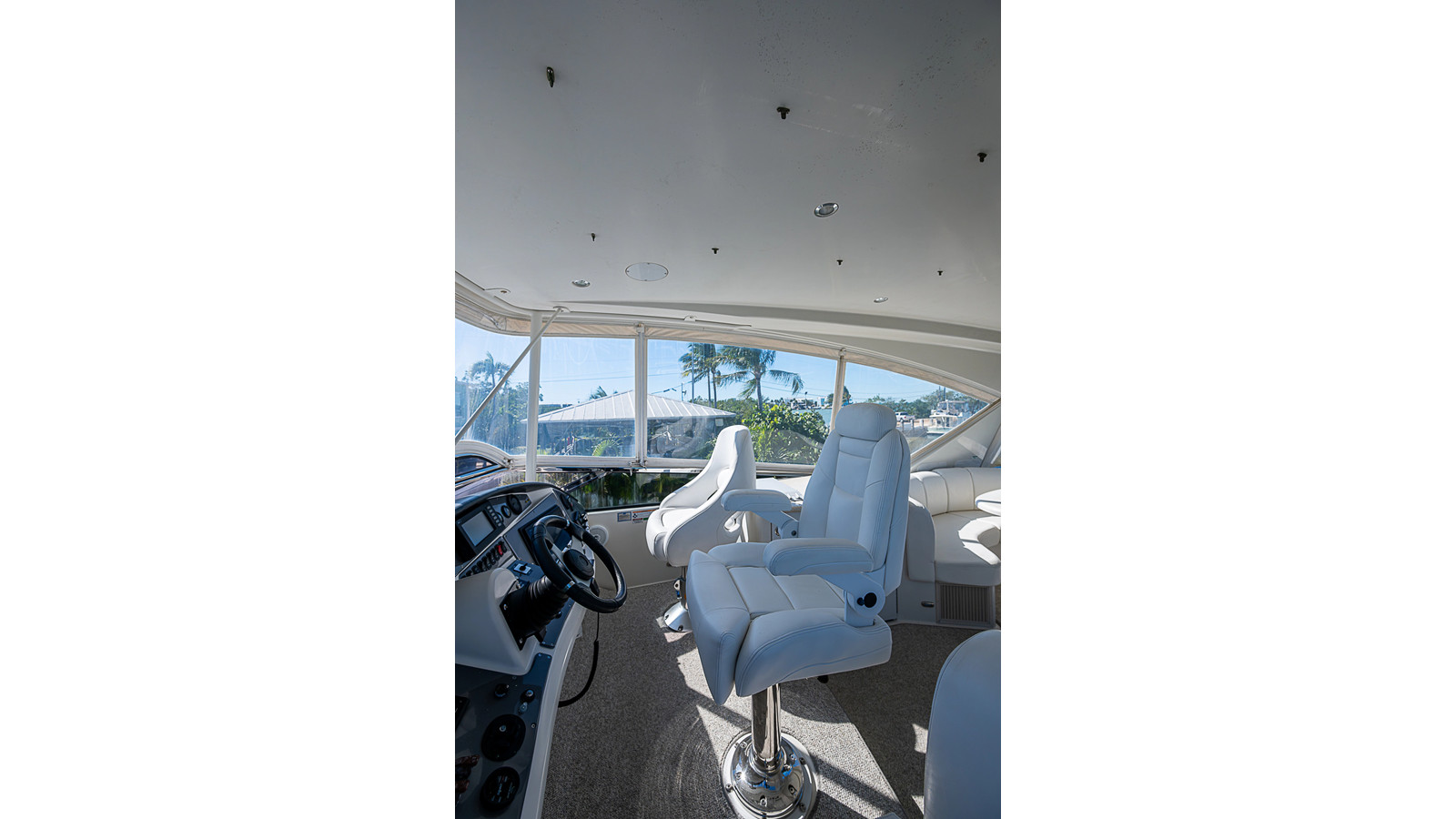 https://arconyachts.ams3.digitaloceanspaces.com/202322/conversions/large_4870709-optimize.jpg