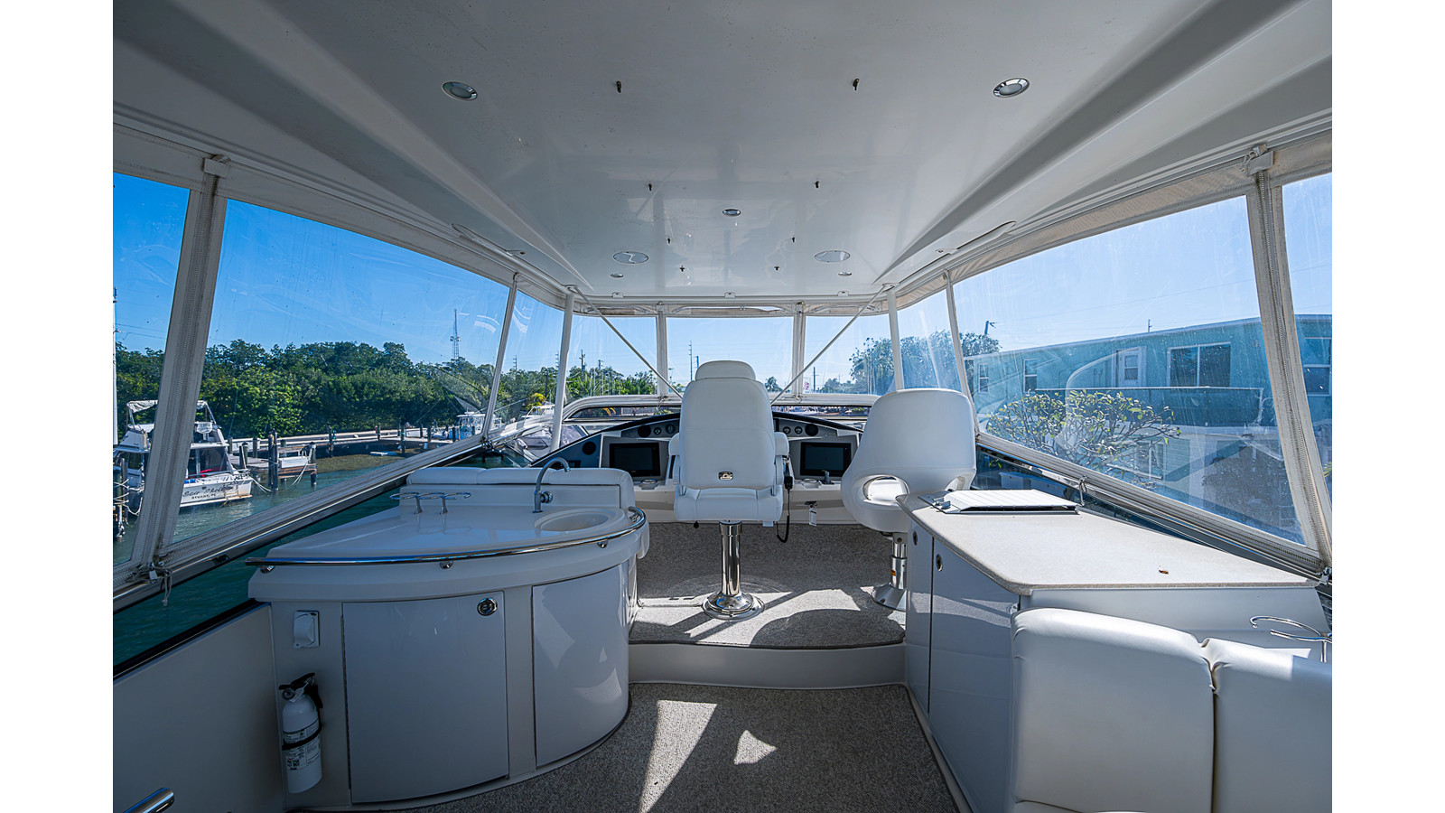 https://arconyachts.ams3.digitaloceanspaces.com/202328/conversions/large_4870714-optimize.jpg