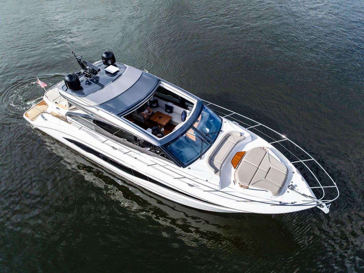 https://arconyachts.ams3.digitaloceanspaces.com/202364/conversions/large_4865746-optimize.jpg