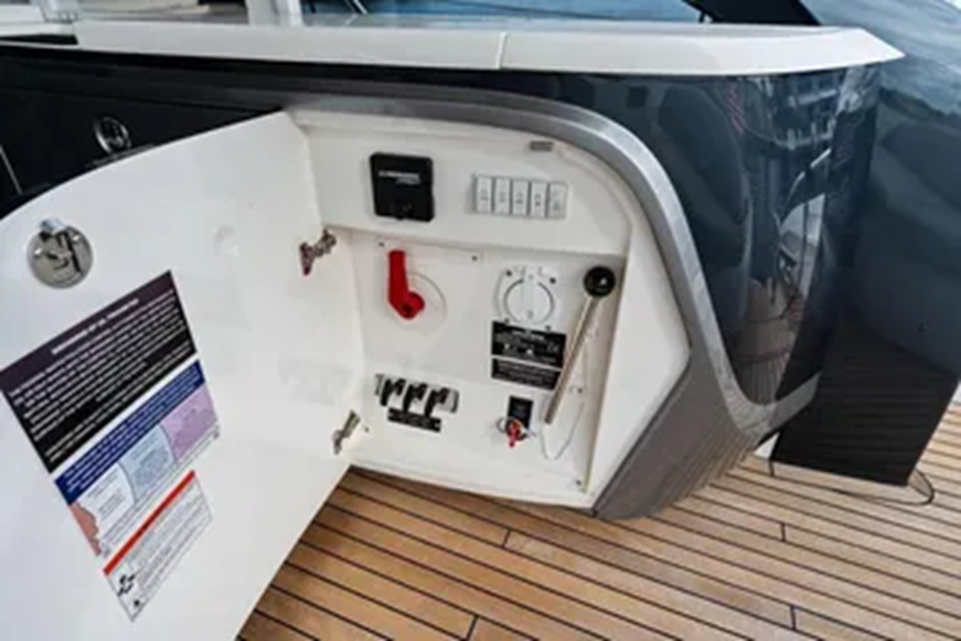 https://arconyachts.ams3.digitaloceanspaces.com/202426/conversions/large_4865782-optimize.jpg