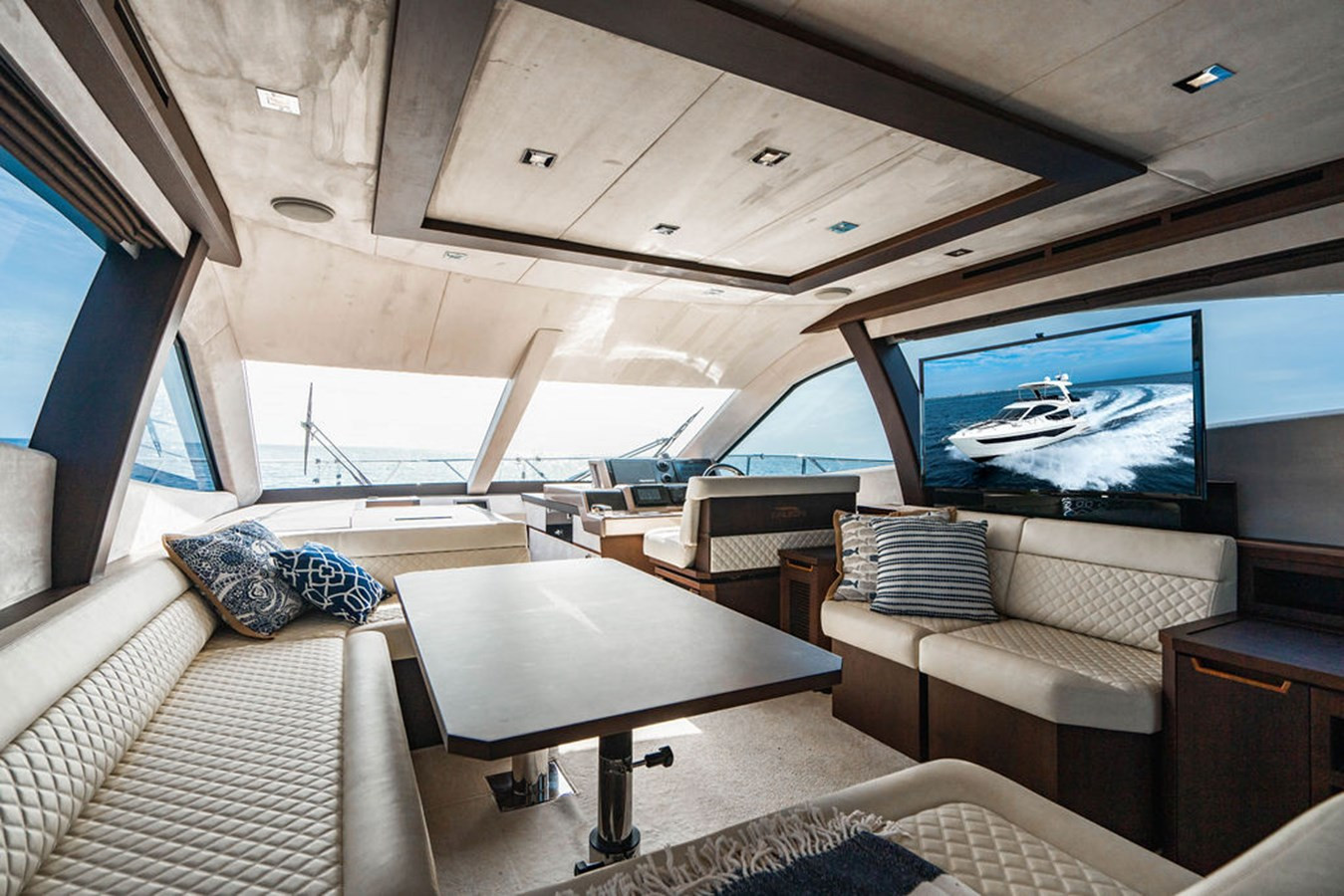 https://arconyachts.ams3.digitaloceanspaces.com/202476/conversions/large_4394207-optimize.jpg