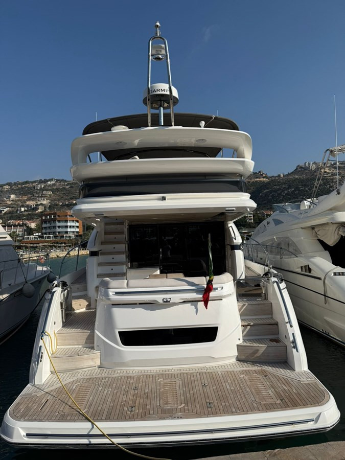 https://arconyachts.ams3.digitaloceanspaces.com/203208/conversions/large_4863183-optimize.jpg