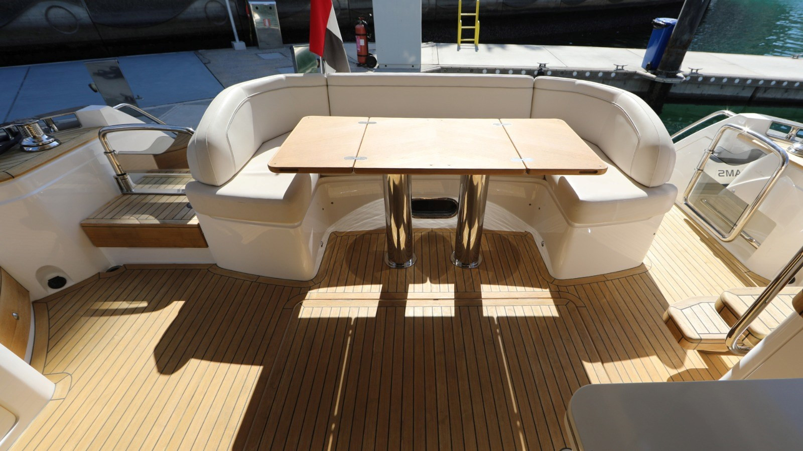 https://arconyachts.ams3.digitaloceanspaces.com/203230/conversions/large_4863195-optimize.jpg