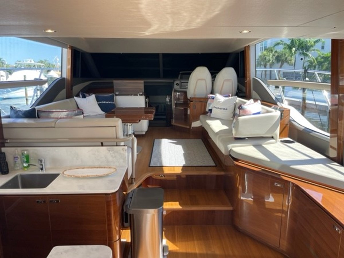 https://arconyachts.ams3.digitaloceanspaces.com/203493/conversions/large_3939062-optimize.jpg