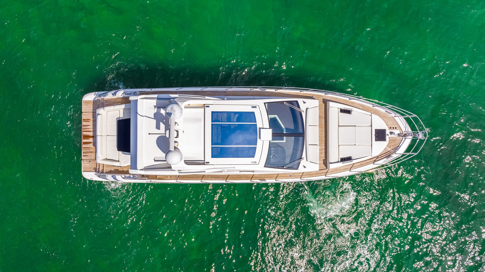 https://arconyachts.ams3.digitaloceanspaces.com/203589/conversions/large_4139337-optimize.jpg