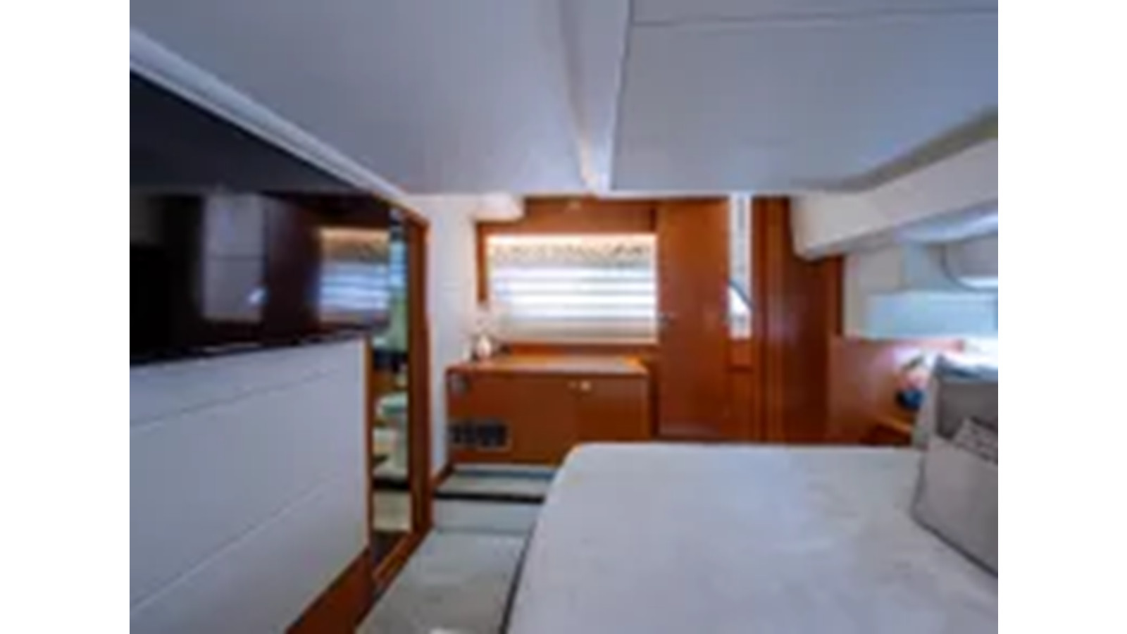 https://arconyachts.ams3.digitaloceanspaces.com/203615/conversions/large_4292404-optimize.jpg