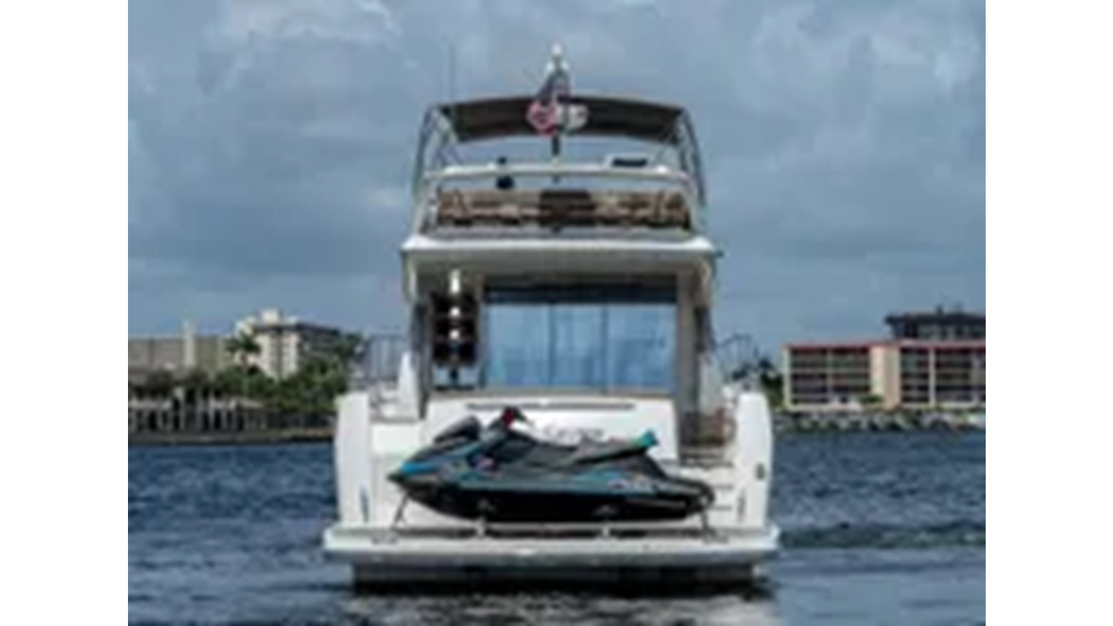 https://arconyachts.ams3.digitaloceanspaces.com/203621/conversions/large_4292407-optimize.jpg