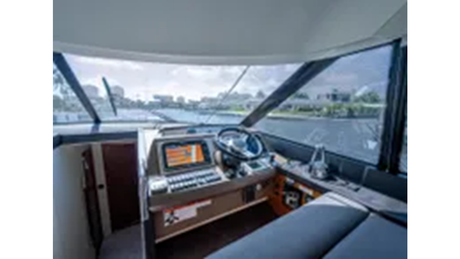 https://arconyachts.ams3.digitaloceanspaces.com/203675/conversions/large_4292440-optimize.jpg