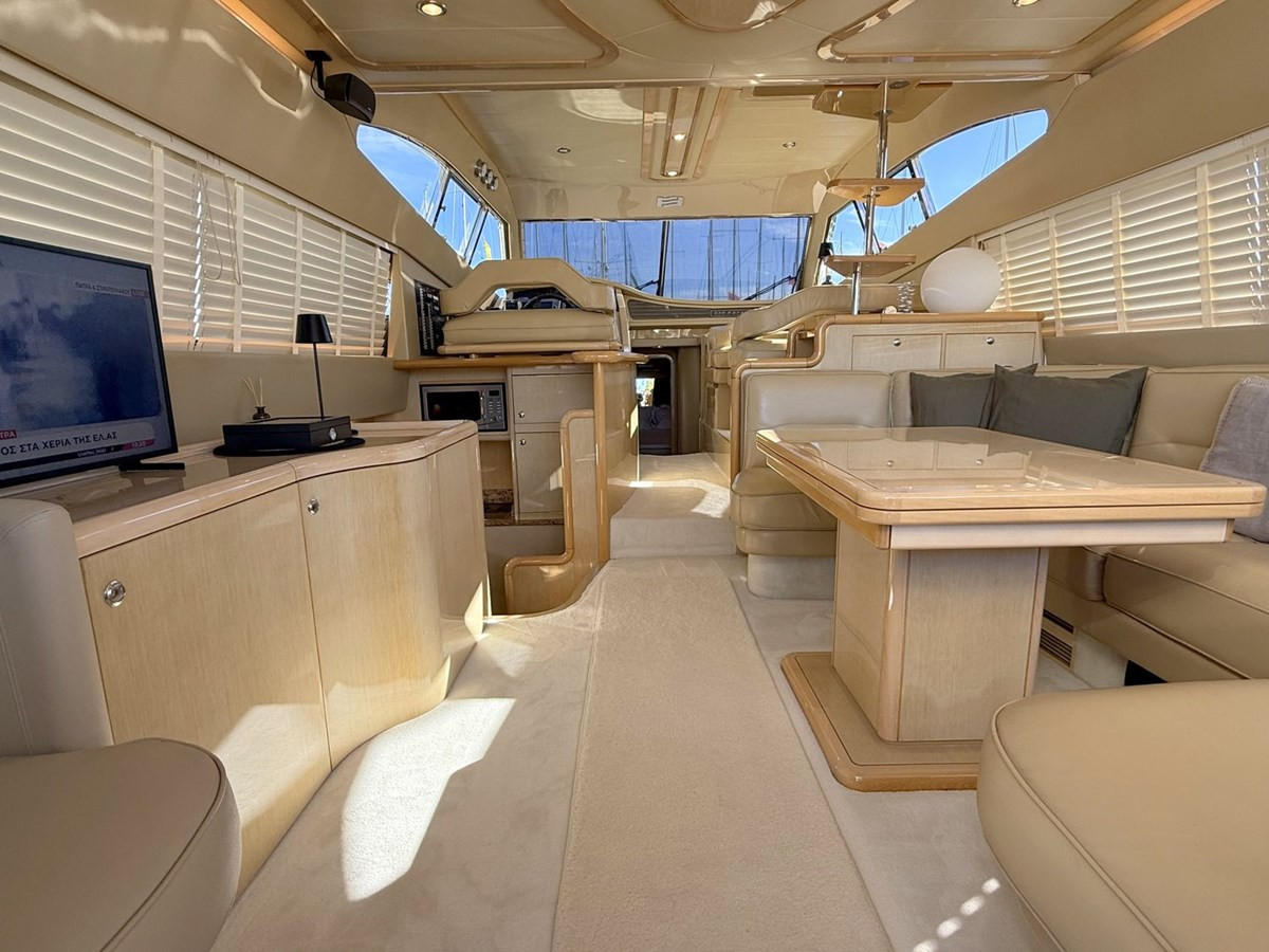 https://arconyachts.ams3.digitaloceanspaces.com/204010/conversions/large_4860340-optimize.jpg