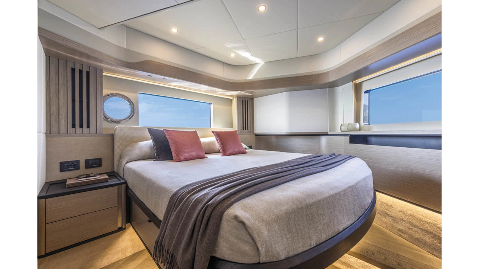NAVETTA 53 ON-ORDER