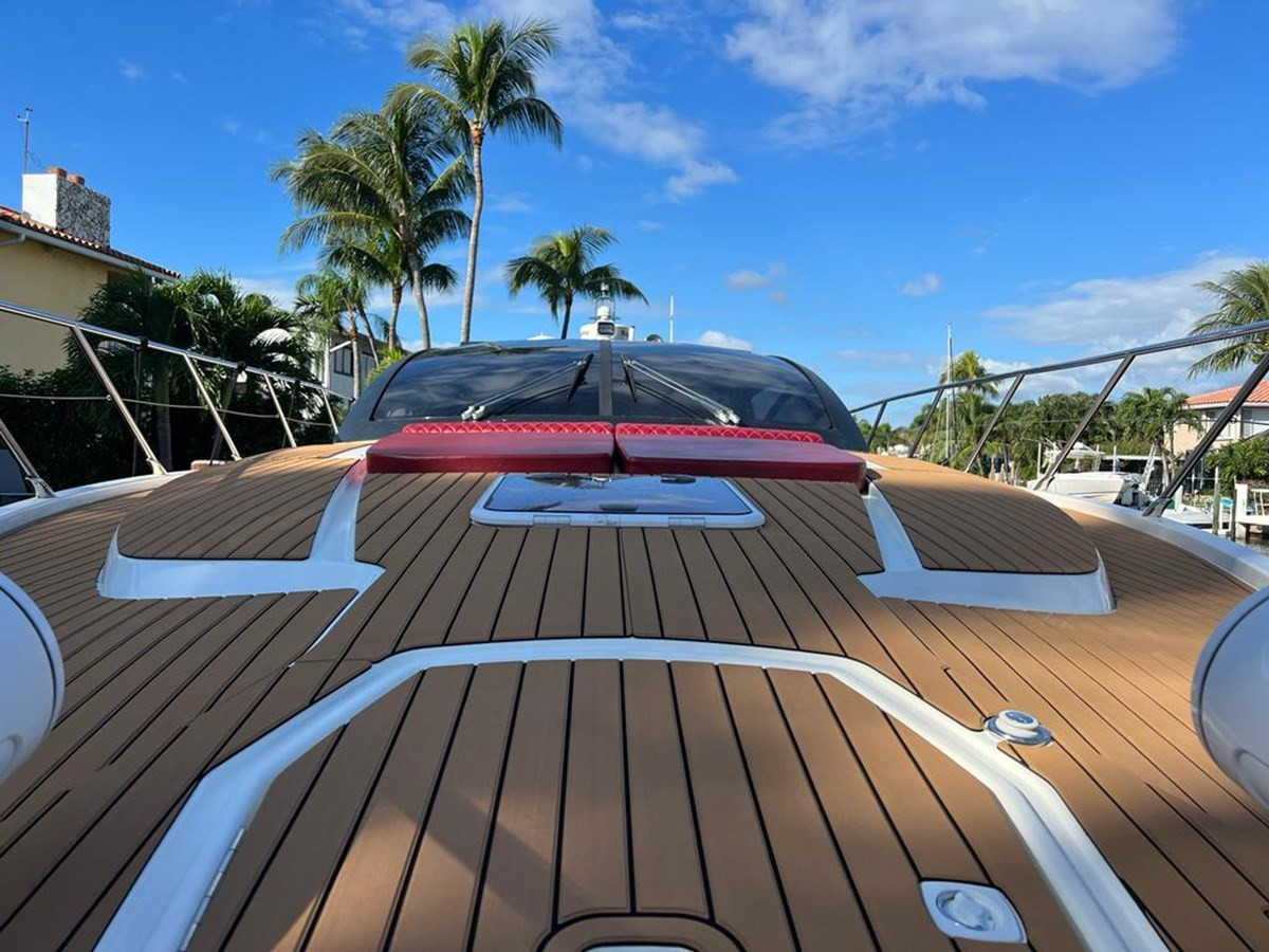 https://arconyachts.ams3.digitaloceanspaces.com/204433/conversions/large_3702803-optimize.jpg