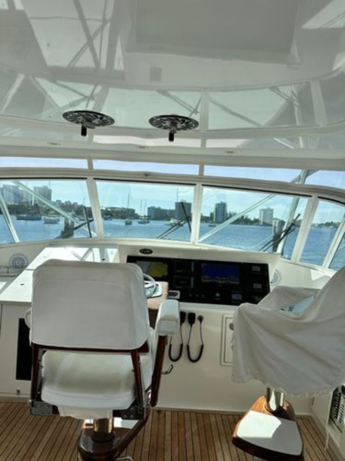 https://arconyachts.ams3.digitaloceanspaces.com/204566/conversions/large_3992998-optimize.jpg