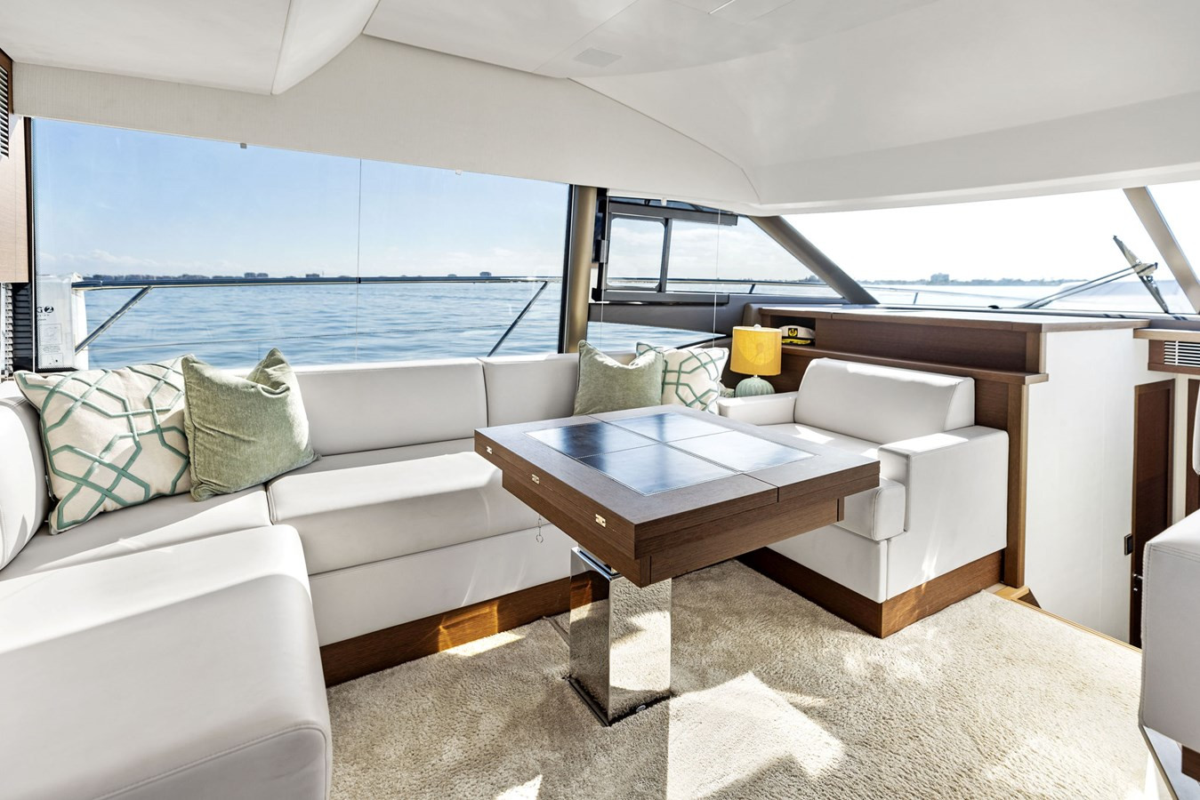 https://arconyachts.ams3.digitaloceanspaces.com/204604/conversions/large_4509527-optimize.jpg
