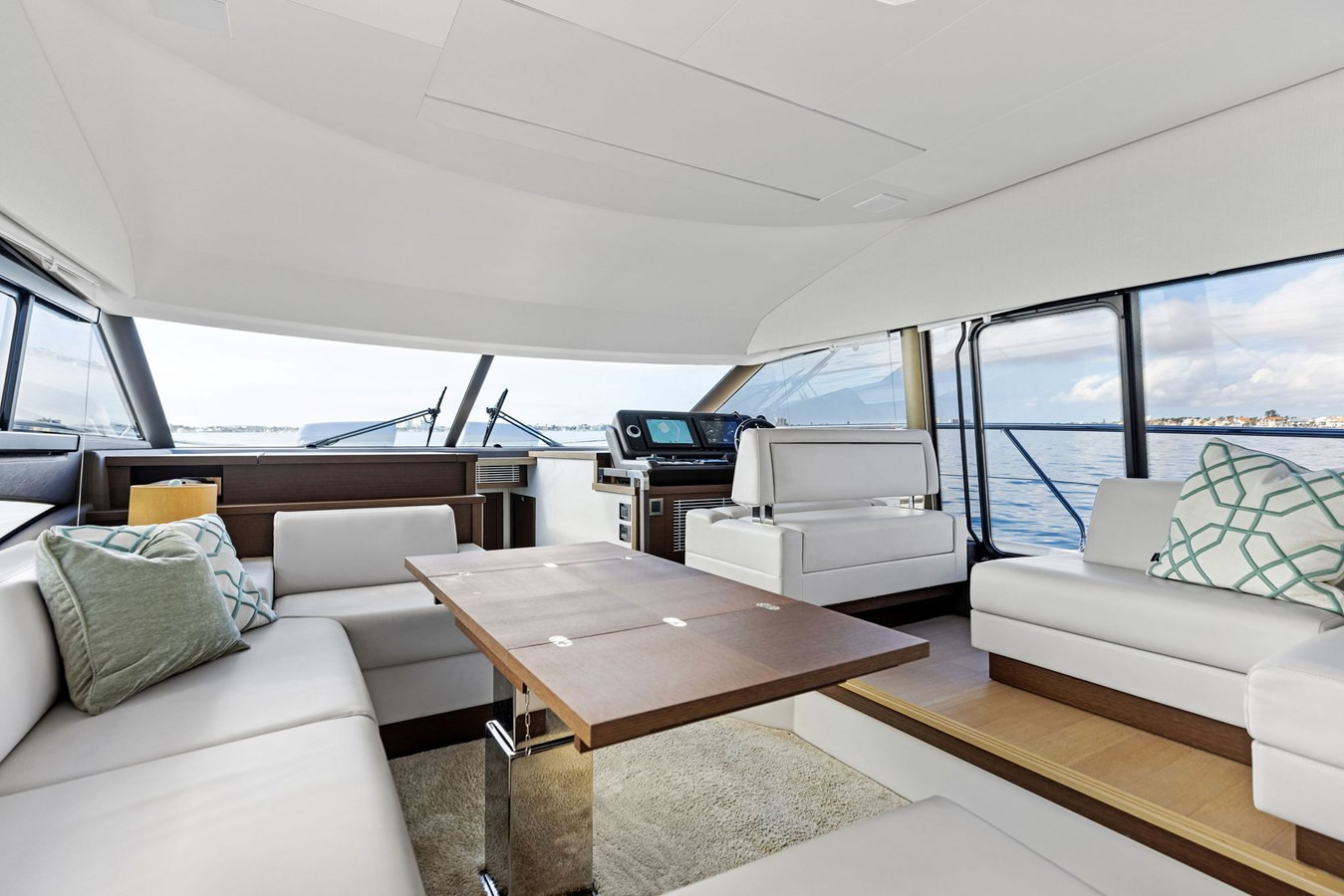 https://arconyachts.ams3.digitaloceanspaces.com/204608/conversions/large_4509531-optimize.jpg